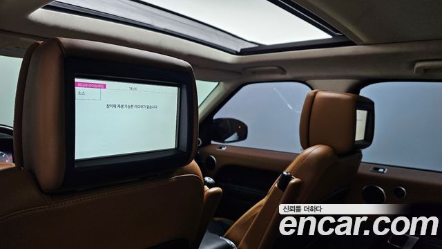 Land Rover Range Rover Sport 2018 — photo 32