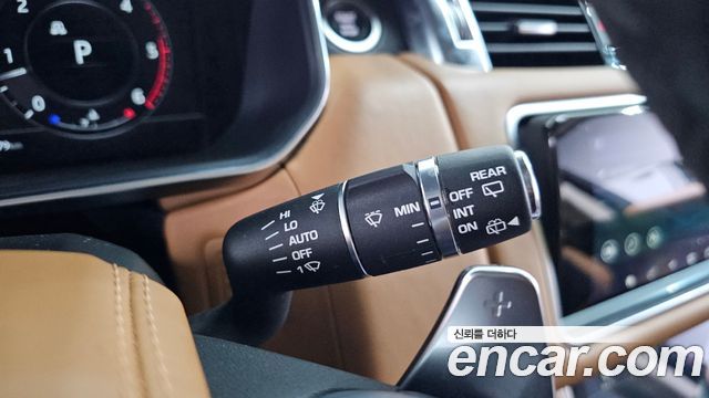 Land Rover Range Rover Sport 2018 — photo 35