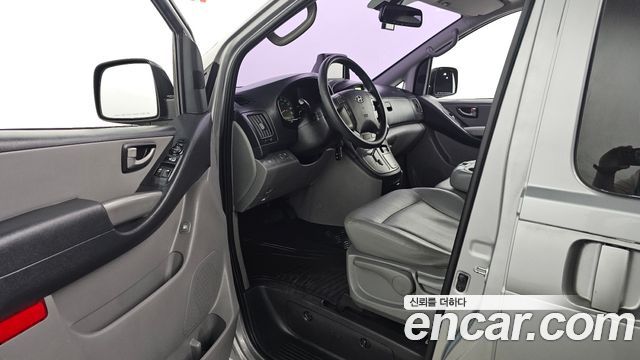 Hyundai Starex 2015 — photo 10
