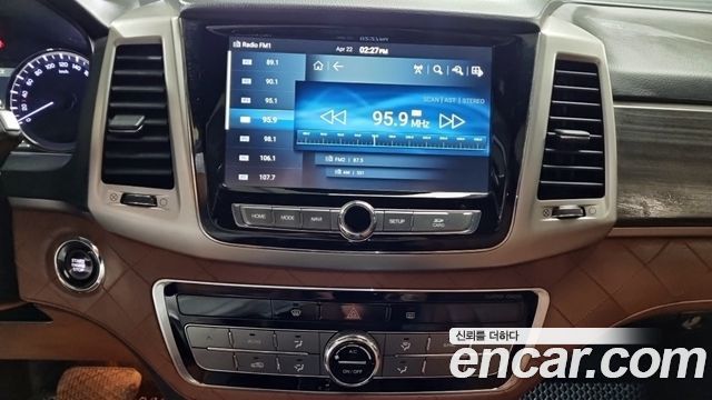 KG Mobility Rexton 2018 — photo 16