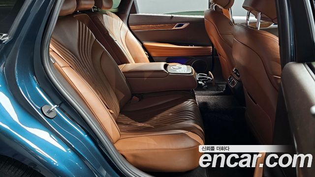 Genesis G80 2022 — photo 18