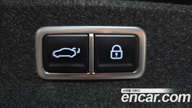 Genesis G80 2022 — photo 26