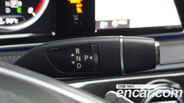 Mercedes-Benz S-Class 2015 — photo 9
