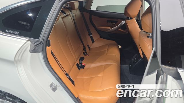 BMW 4-Series 2018 — photo 11