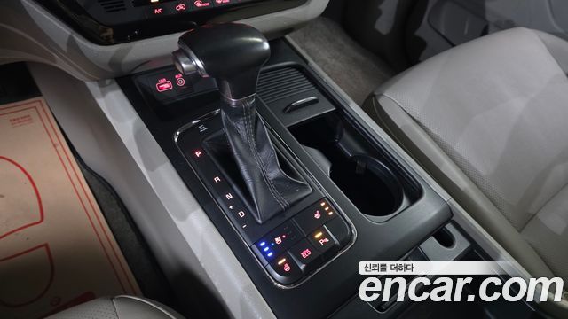 Kia Canival 2017 — photo 9
