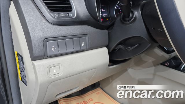 Kia Canival 2017 — photo 14
