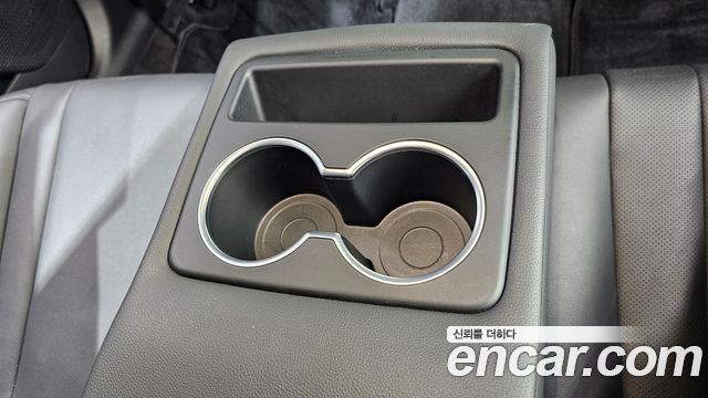 Hyundai Grandeur 2023 — photo 28