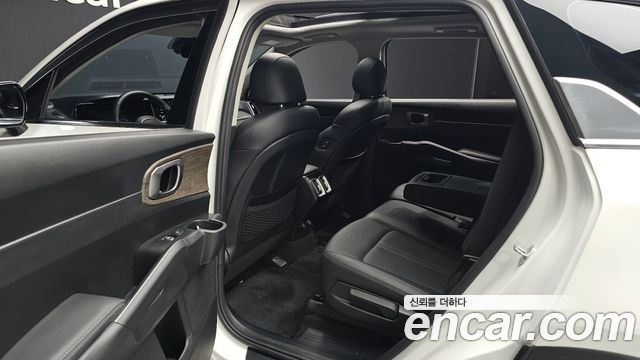 Kia Sorento 2021 — photo 12