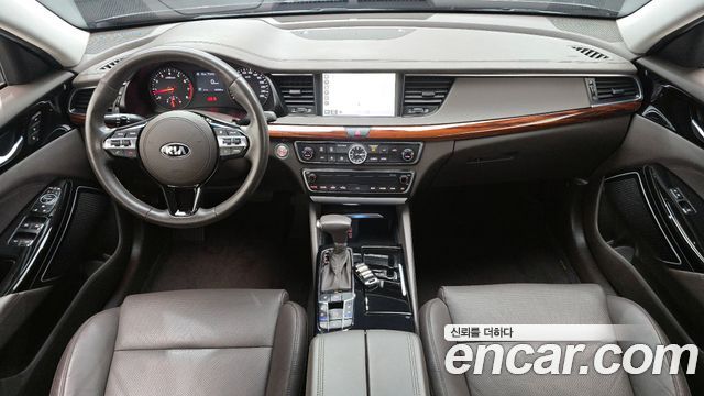 Kia K7 2016 — photo 10