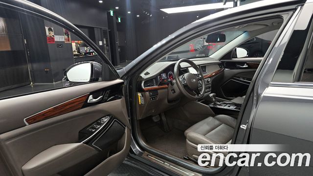 Kia K7 2016 — photo 13