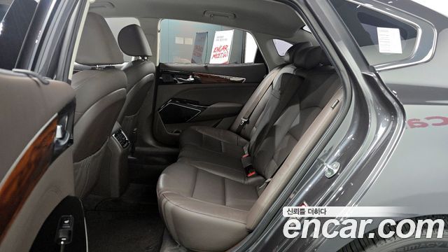 Kia K7 2016 — photo 18