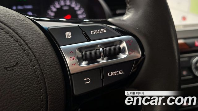 Kia K7 2016 — photo 24
