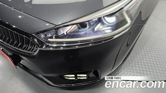 Kia K7 2016 — photo 8
