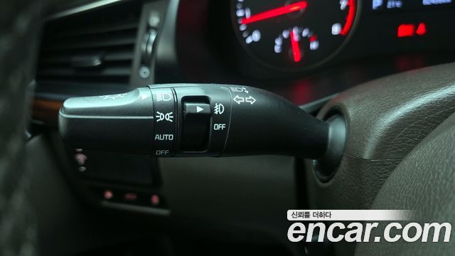 Kia K7 2016 — photo 27