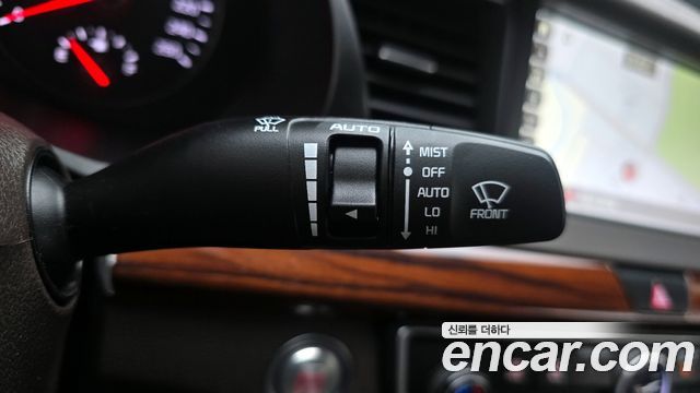 Kia K7 2016 — photo 28