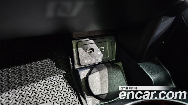 Mercedes-Benz E-Class 2021 — photo 19