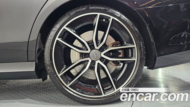 Mercedes-Benz E-Class 2021 — photo 7