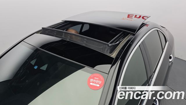 Mercedes-Benz E-Class 2021 — photo 36