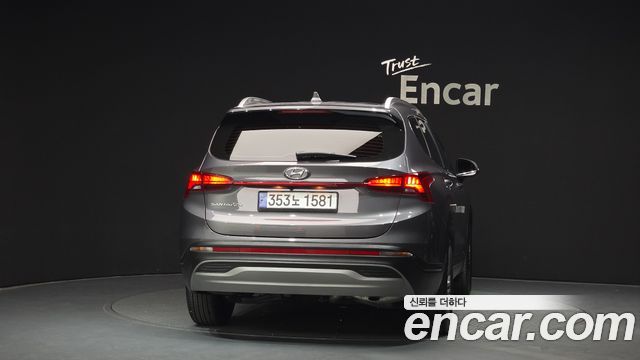 Hyundai Santafe 2022 — photo 4