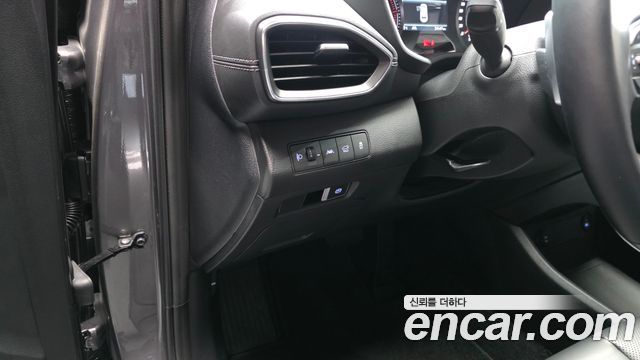 Hyundai Santafe 2022 — photo 21