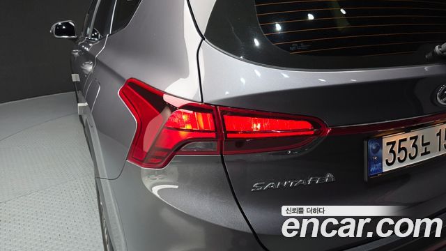 Hyundai Santafe 2022 — photo 9