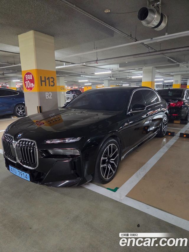 BMW i7 2024 — photo 2