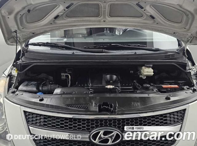 Hyundai Starex 2012 — photo 6
