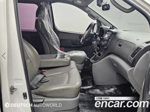 Hyundai Starex 2012 — photo 10