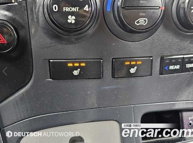 Hyundai Starex 2012 — photo 15