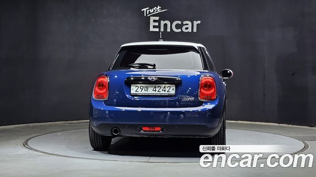 Mini Cooper 2018 — photo 4