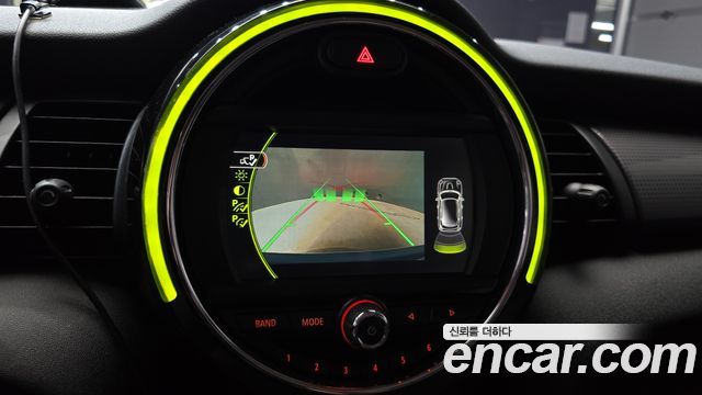 Mini Cooper 2018 — photo 20