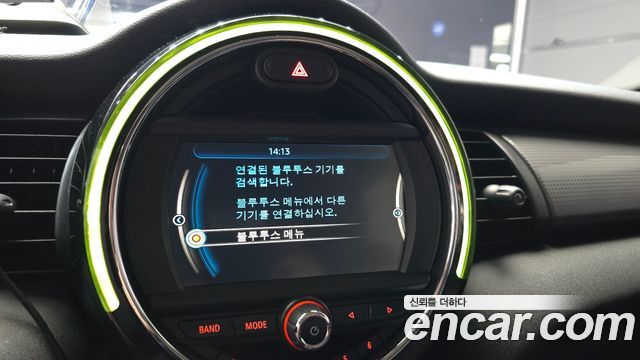 Mini Cooper 2018 — photo 21