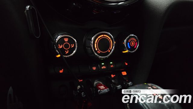 Mini Cooper 2018 — photo 22