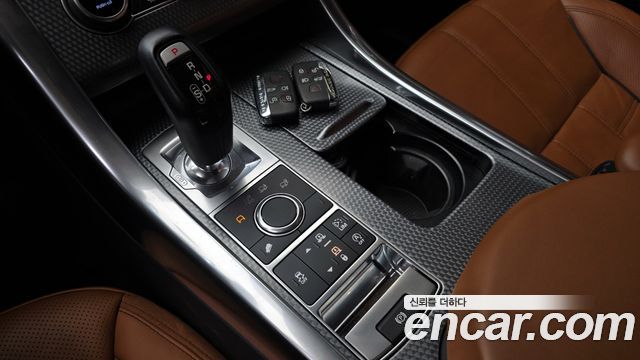 Land Rover Range Rover Sport 2017 — photo 12