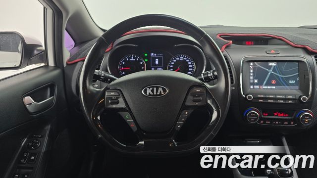Kia K3 2017 — фото 16