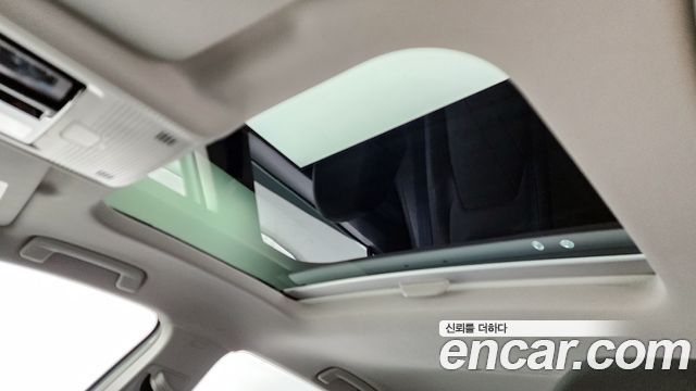 Volkswagen Golf 2024 — photo 24