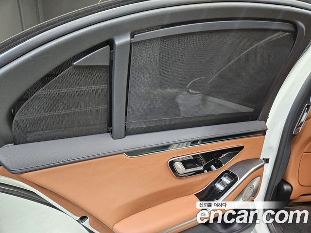 Mercedes-Benz S-Class 2022 — photo 19