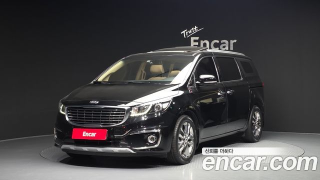 Kia Canival 2018 — photo 1