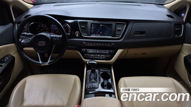 Kia Canival 2018 — photo 7