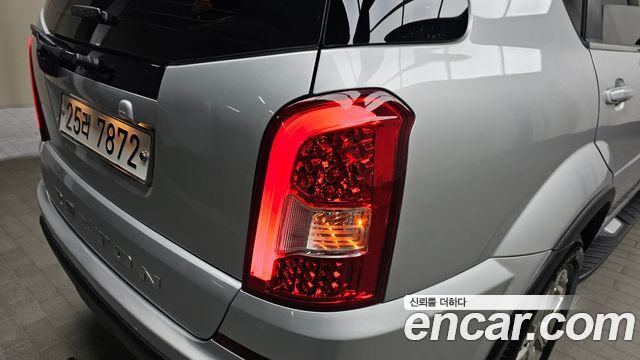 KG Mobility Rexton 2015 — photo 9