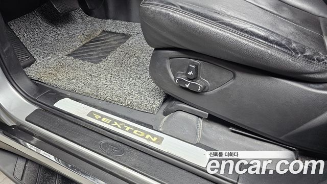 KG Mobility Rexton 2015 — photo 30