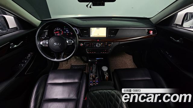 Kia K7 2016 — photo 10