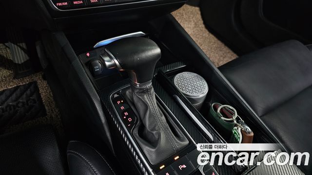 Kia K7 2016 — photo 12