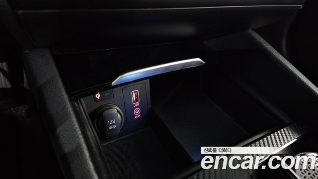Kia K7 2016 — photo 18