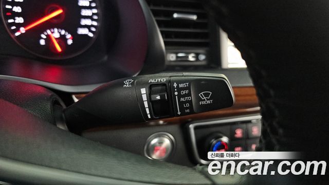 Kia K7 2016 — photo 24