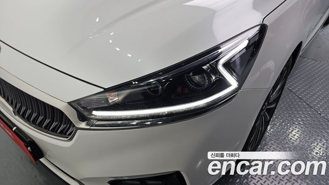 Kia K7 2016 — photo 8