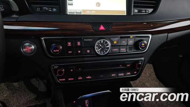 Kia K7 2016 — photo 30