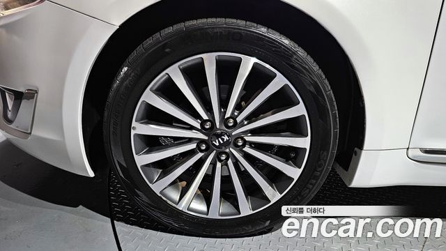 Kia K7 2015 — photo 5