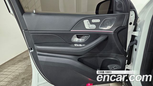Mercedes-Benz GLE-Class 2024 — photo 15
