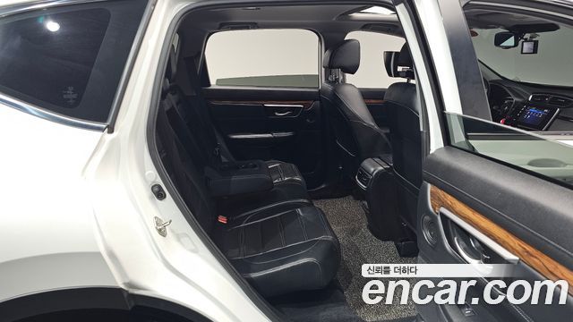Honda CR-V 2019 — photo 17